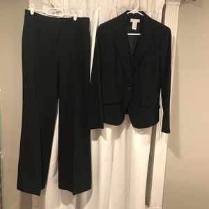 Worthington Stretch pinstriped suit